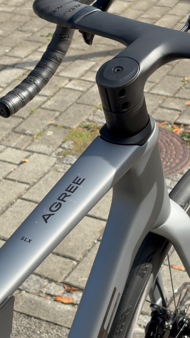 @cube.bikes Agree C:62 SLX Slategrey‘n‘chrome MODELLJAHR 2027 - neuer Rahmen, neues Cockpit! ☑️
#bikepointdresden #cubebikes #agree #roadbikes #cyclinglife